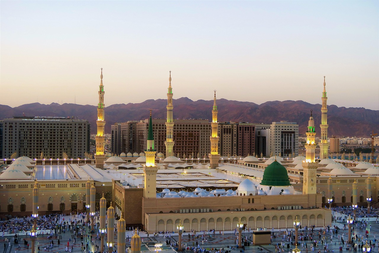 mosquée-du-prophète-de-medine-masjid-nabawi)